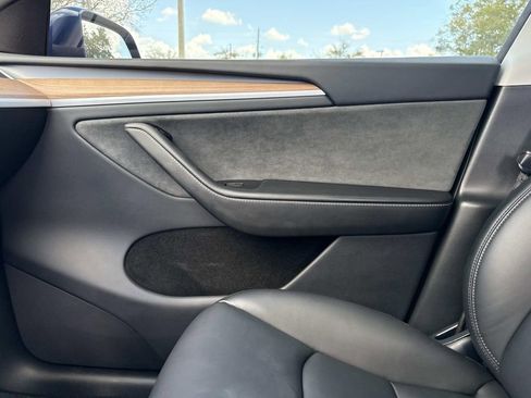 Used 2024 Tesla Model Y Long Range image 31