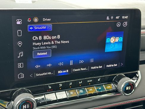 Used 2025 Chevrolet Colorado Z71 w/ Technology Package image 21