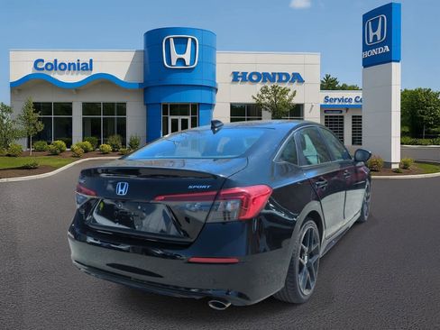 Used 2023 Honda Civic Sport image 5