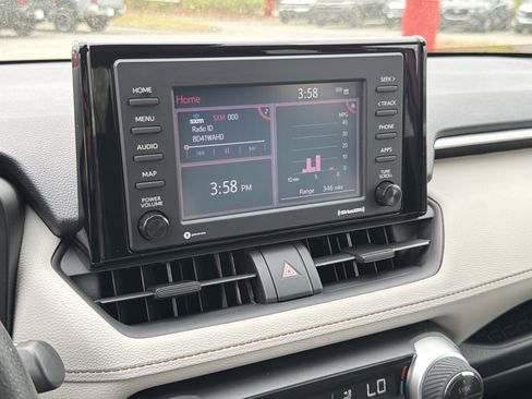 Used 2020 Toyota RAV4 XLE image 8