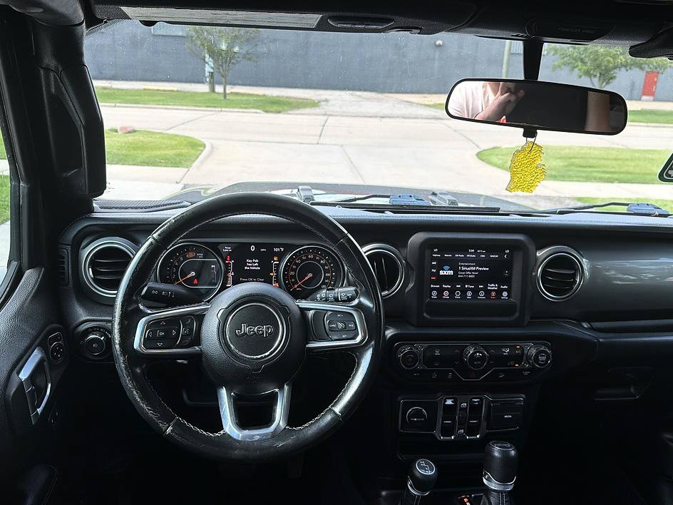 Used 2020 Jeep Wrangler Unlimited Sahara AWD/4WD image 24