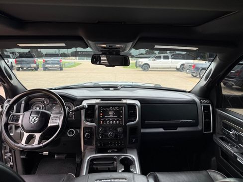 Used 2016 RAM 3500 Laramie Longhorn AWD/4WD image 25