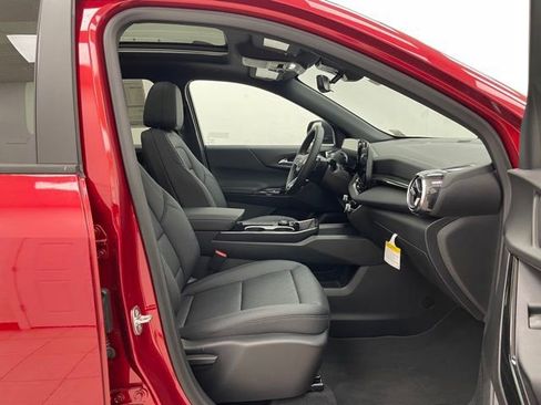 New 2026 Chevrolet Equinox LT w/ Convenience Package II AWD/4WD image 15