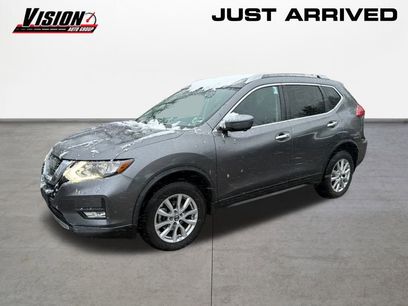 Used 2017 Nissan Rogue SV w/ SV Premium Package