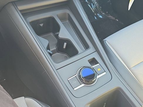 New 2026 Volkswagen Tiguan SE R-Line image 18