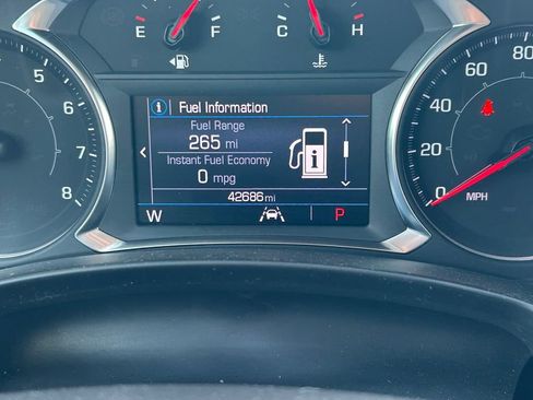 Used 2024 GMC Terrain SLE FWD image 31