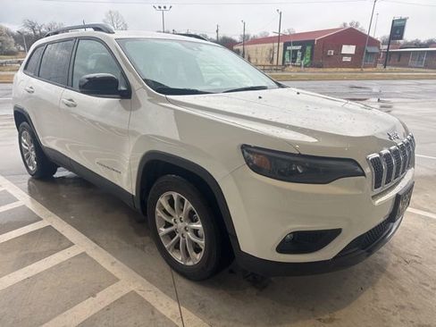 Used 2022 Jeep Cherokee Latitude Lux image 1