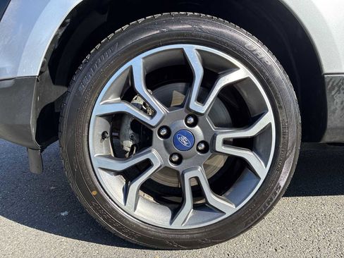 Used 2020 Ford EcoSport SES image 18