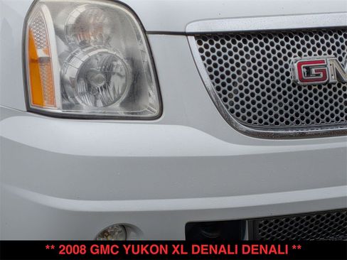Used 2008 GMC Yukon XL Denali image 18