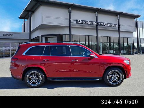 Used 2023 Mercedes-Benz GLS 580 4MATIC image 2