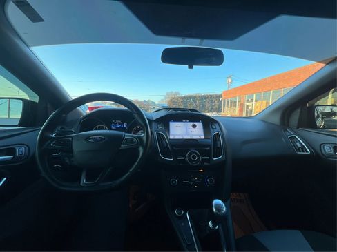 Used 2016 Ford Focus ST image 23