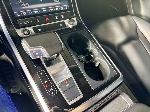Used 2023 Audi Q8 Premium Plus w/ Premium Plus Package AWD/4WD image 18