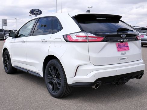 Used 2021 Ford Edge ST-Line w/ Class II Trailer Tow Package AWD/4WD image 9