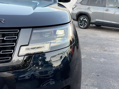 New 2026 Land Rover Range Rover SE AWD/4WD image 9