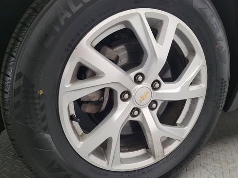 Used 2018 Chevrolet Equinox LT FWD image 31
