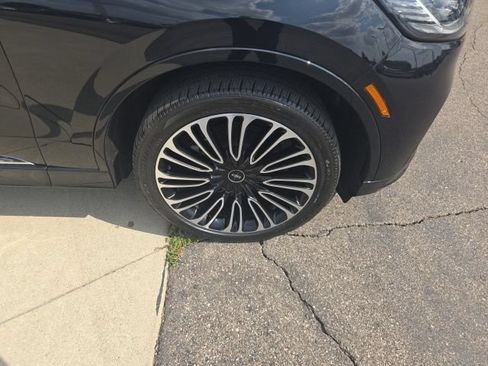 Used 2025 Lincoln Aviator Black Label AWD/4WD image 20