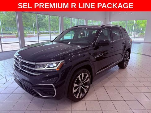 Used 2022 Volkswagen Atlas SEL Premium AWD/4WD image 3