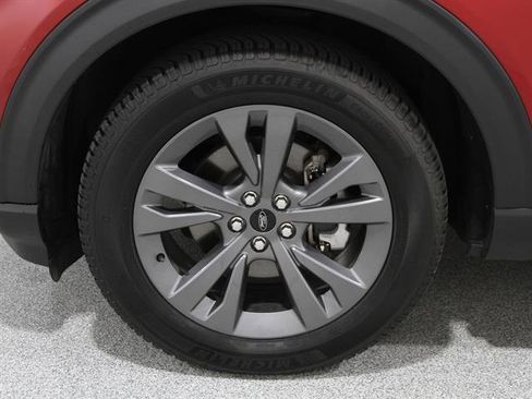 Used 2021 Ford Explorer XLT w/ Equipment Group 202A image 24