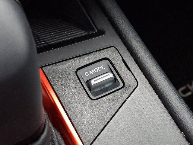 Used 2026 Nissan Kicks SR w/ Cold Weather Package AWD/4WD image 24