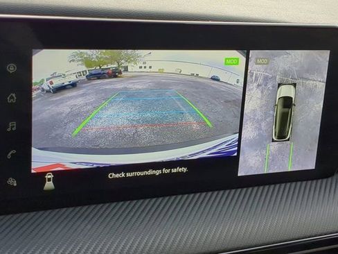 Used 2025 Nissan Kicks SR image 19