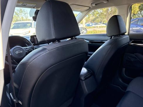 Used 2021 Kia Seltos S image 14