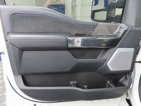 Used 2025 Ford F250 Platinum image 76