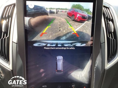 Used 2023 Ford Edge SEL AWD/4WD image 19