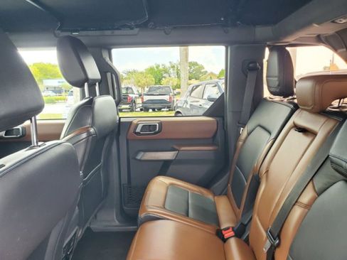 Used 2022 Ford Bronco Outer Banks AWD/4WD image 28