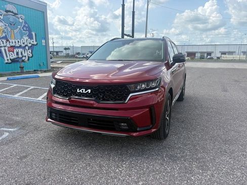 Used 2022 Kia Sorento EX w/ Panoramic Sunroof Package FWD image 7