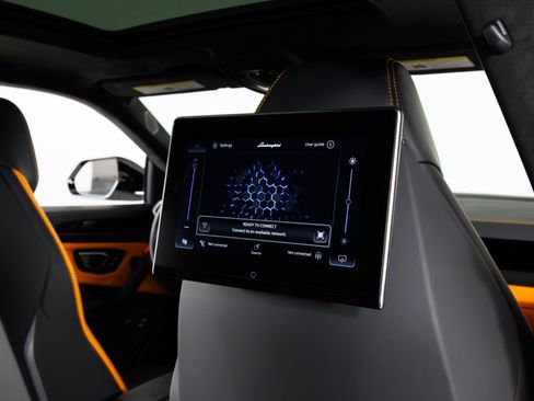 Used 2024 Lamborghini Urus S image 48