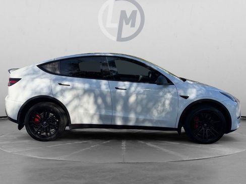 Used 2020 Tesla Model Y Performance image 6