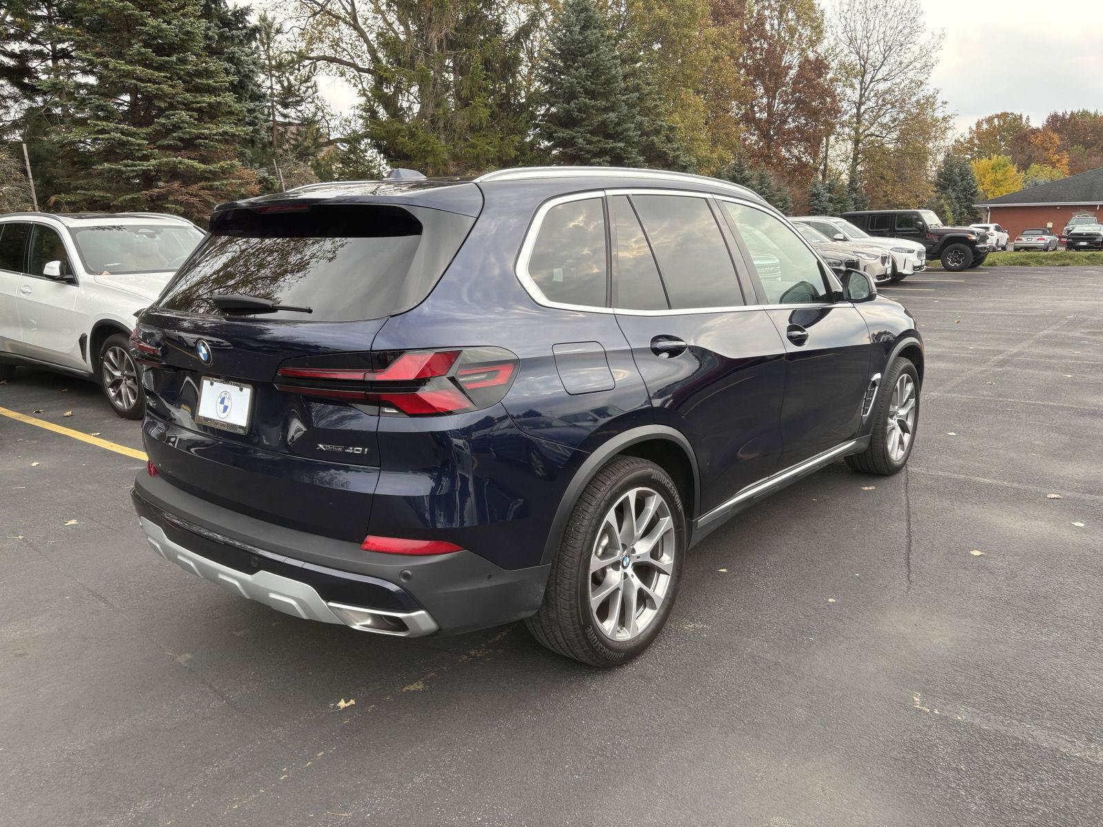Used 2024 BMW X5 xDrive40i w/ Premium Package AWD/4WD image 7