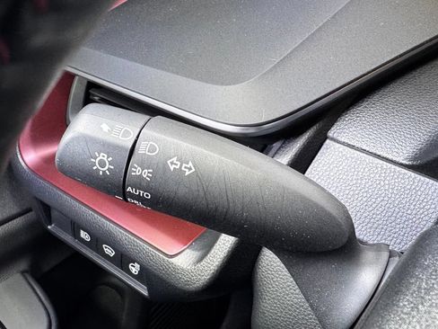 Used 2024 Toyota Prius Prime Premium FWD image 28