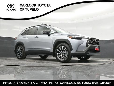 Used 2025 Toyota Corolla Cross XLE w/ Convenience Package AWD/4WD image 44