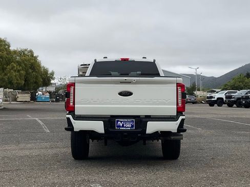 Used 2025 Ford F350 Lariat w/ Black Appearance Package image 5