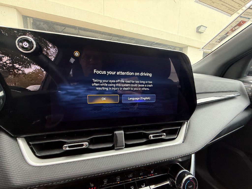 Used 2026 Chevrolet Equinox LT AWD/4WD image 21
