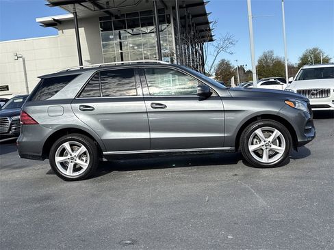 Used 2017 Mercedes-Benz GLE 350 4MATIC image 2