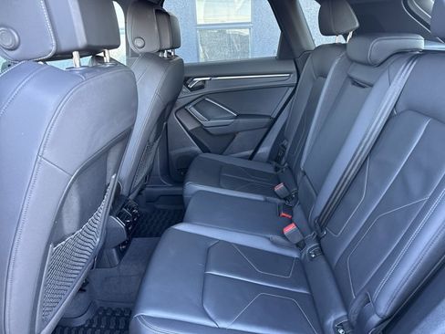 Used 2022 Audi Q3 2.0T Premium Plus w/ Premium Plus Package image 5