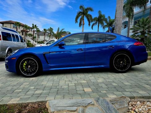 Used 2015 Porsche Panamera S image 31