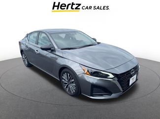 Used 2025 Nissan Altima 2.5 SV video 1