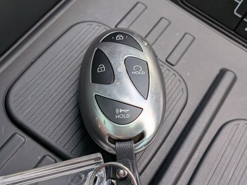 Used 2025 Hyundai Santa Fe SE FWD image 35