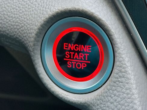 Used 2018 Honda Accord LX image 29