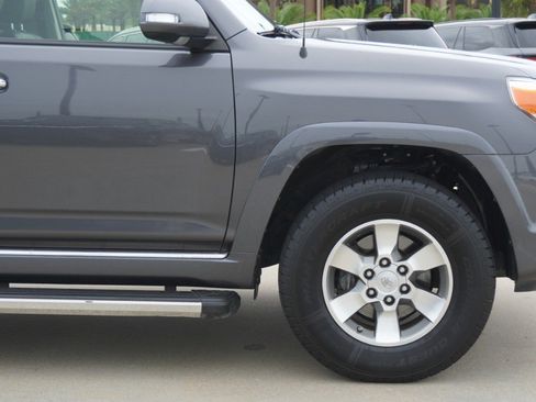 Used 2012 Toyota 4Runner SR5 w/ Premium Pkg AWD/4WD image 9