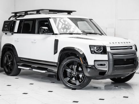 Used 2022 Land Rover Defender 110 X-Dynamic SE image 1