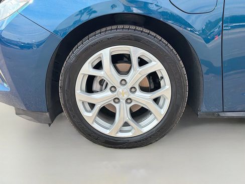 Used 2019 Chevrolet Volt Premier w/ Driver Confidence II Package FWD image 38