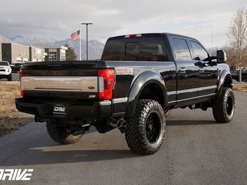 Used 2017 Ford F350 Platinum w/ Platinum Ultimate Package image 11