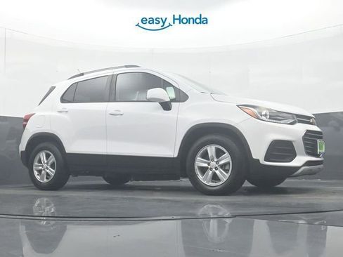 Used 2021 Chevrolet Trax LT image 26