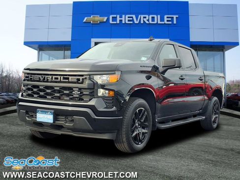 Certified 2022 Chevrolet Silverado 1500 Custom w/ LPO, Dark Essentials Package image 3