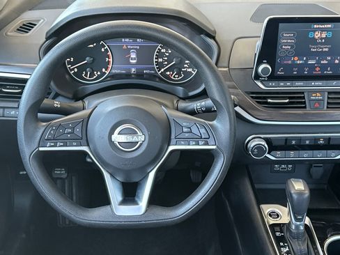 Certified 2024 Nissan Altima 2.5 SV FWD image 14