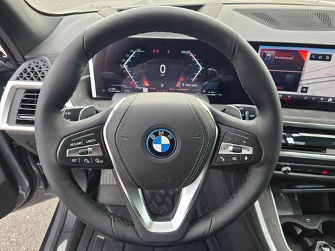 New 2026 BMW X5 xDrive50e image 49